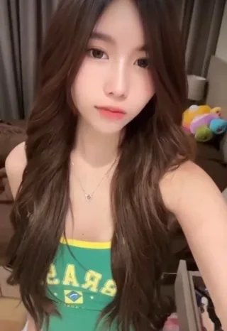 วีวี่