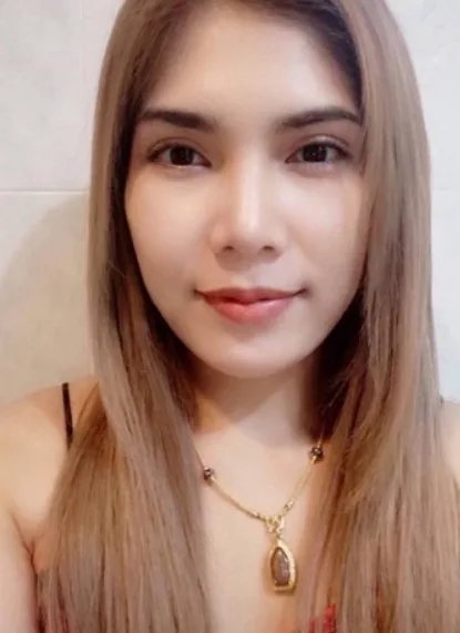 พลอย